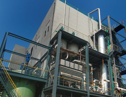 Methanol rectifying tower